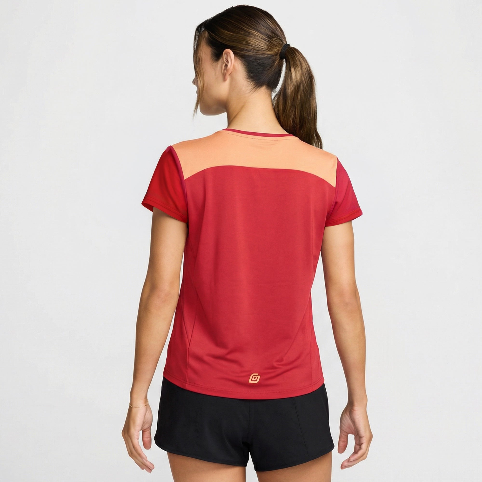 Damen Laufshirt Rot mit Peach-Einsatz – Rückseite getragen