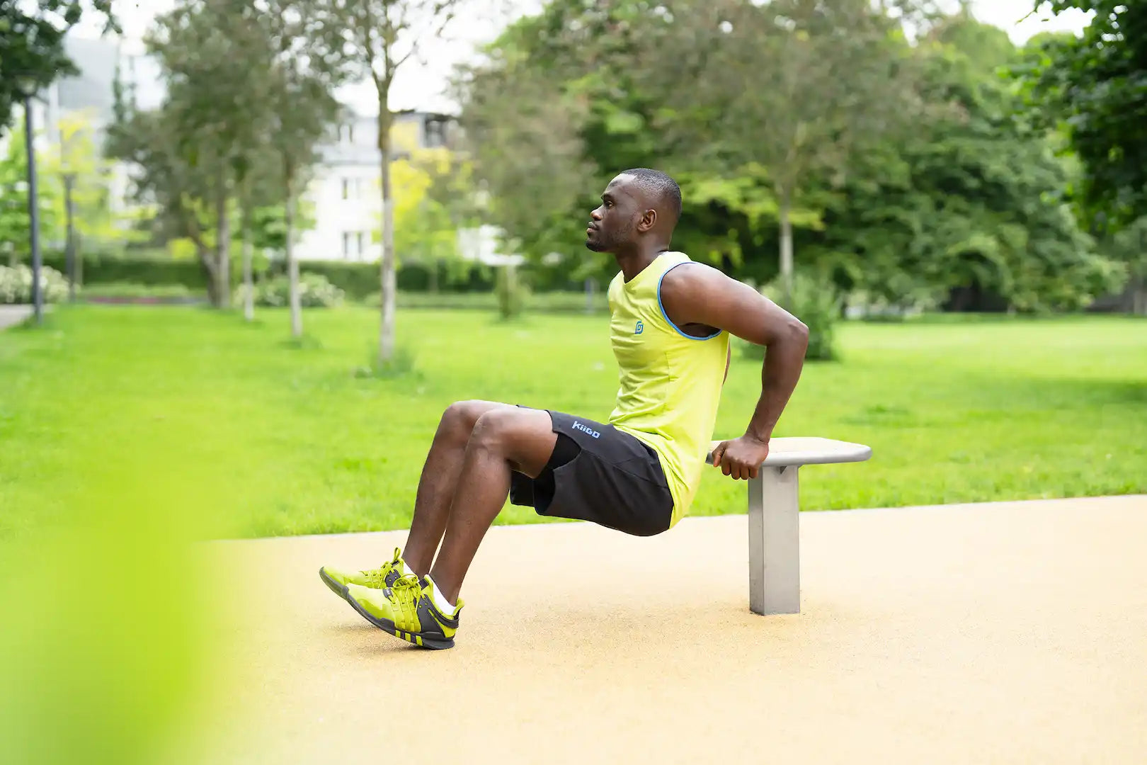 KiiGO Männer Sportbekleidung, feuchtigkeitsregulierend, atmungsaktiv und aus 100% biologisch abbaubaren Tecelfasern